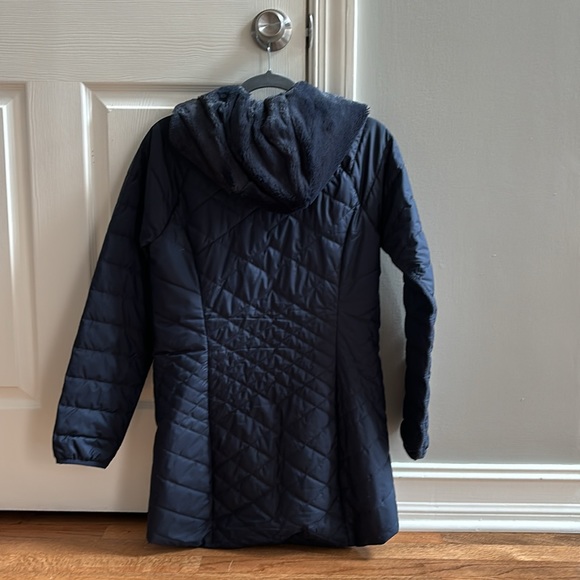 Women’s North Face Coat - Picture 5 of 6